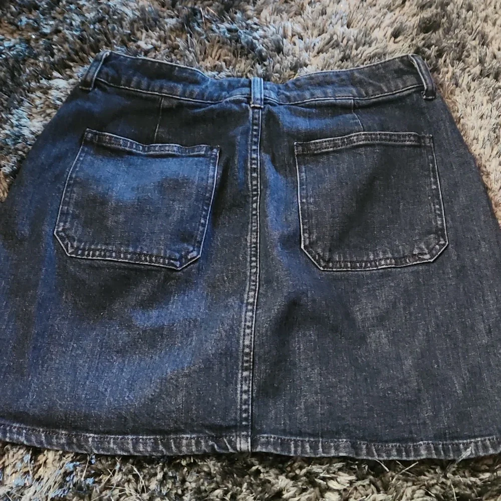 Madewell Denim Mini Skirt with Front Zipper - Picture 3 of 3